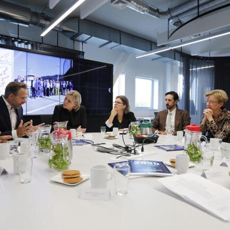 Minister van OCW bezoekt Zeeland: samenwerking en innovatie centraal in cultuur en onderwijs
