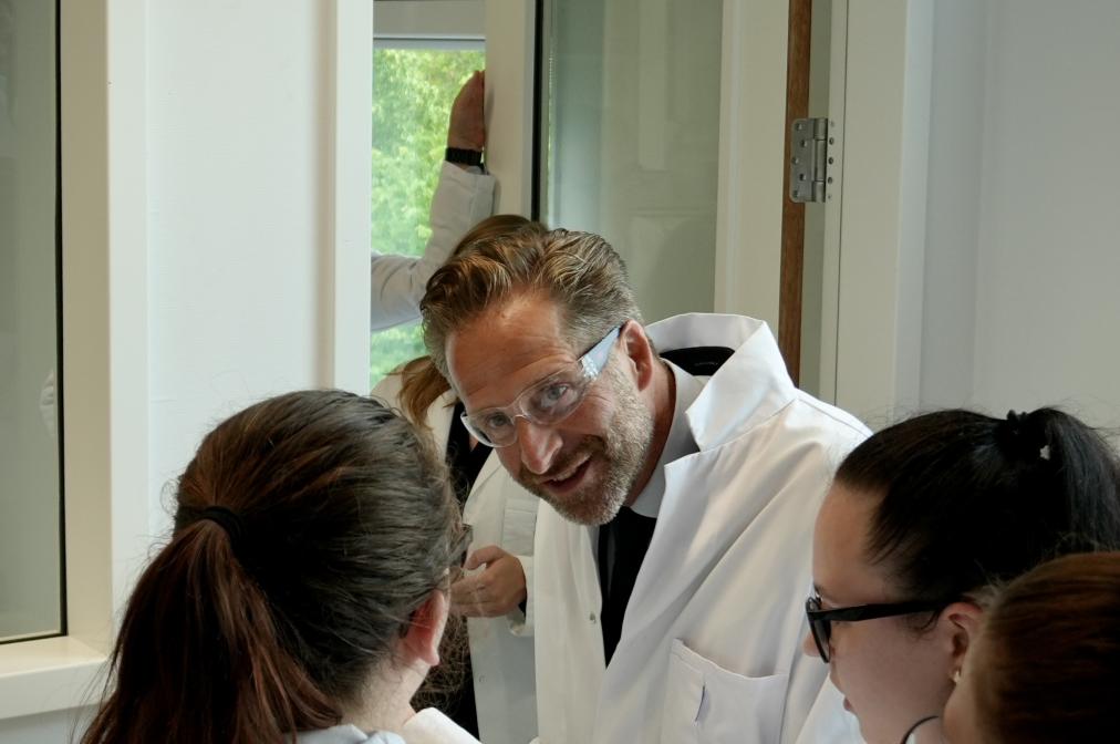 Hugo de Jonge bezoekt Joint Research Center Zeeland